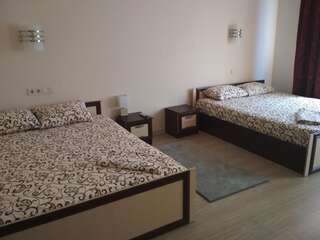 Отель Отель Элита Одесса Двухместный номер с 2 двуспальными кроватями-9